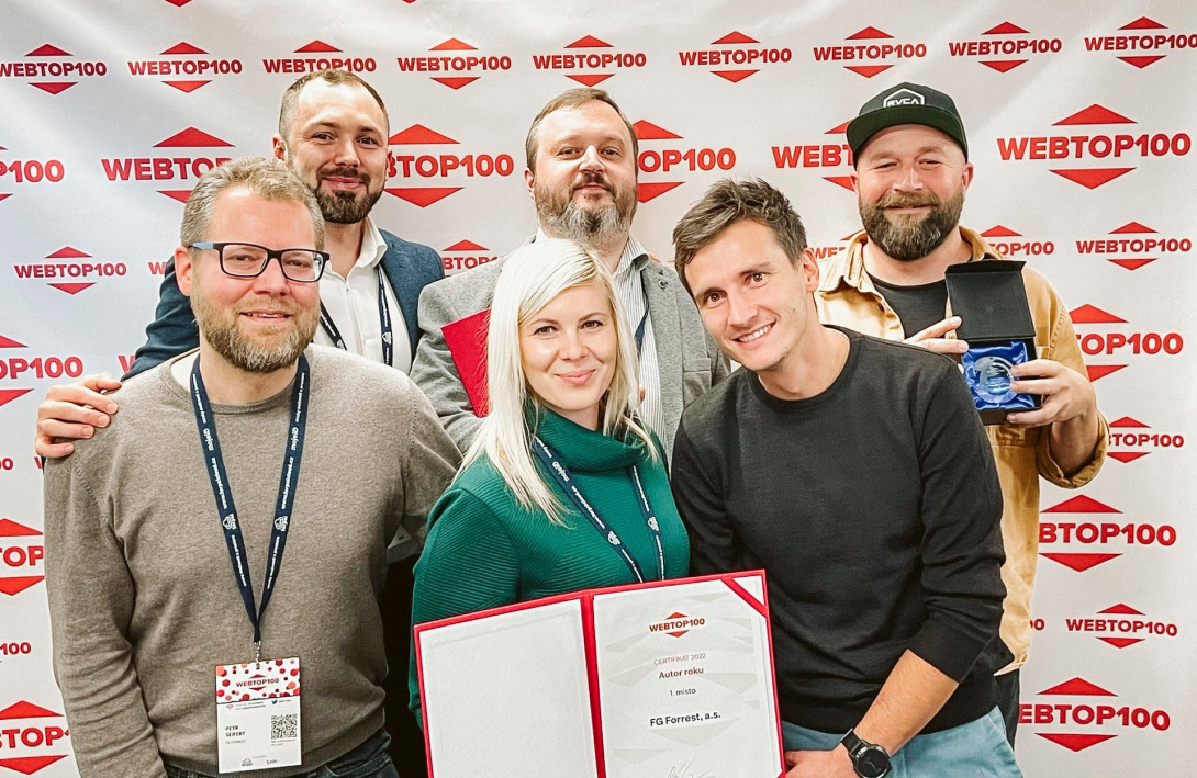 Fotografie zástupců FG Forrest, a.s. z udělování ocenění WebTOP100 ročník 2022